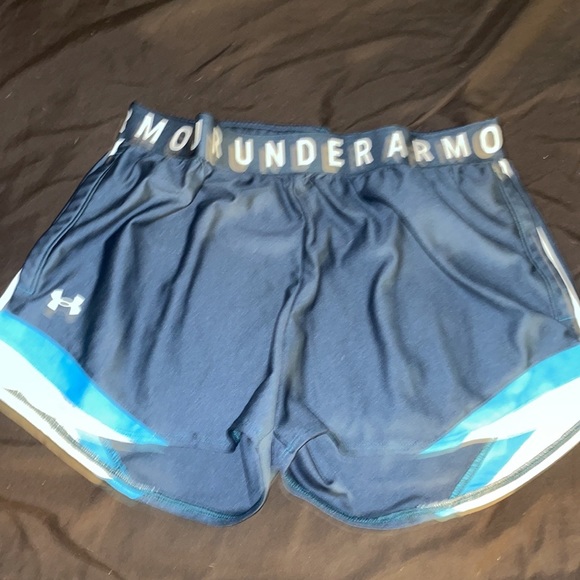 Under Armour women’s athletic heat gear running shorts - Picture 13 of 14